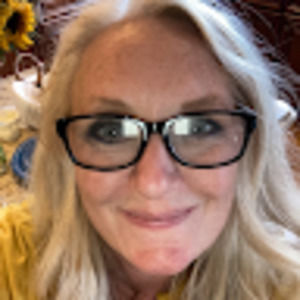 Meet your Posher, Michele